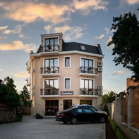 Hotel семеен константинови Kyustendil