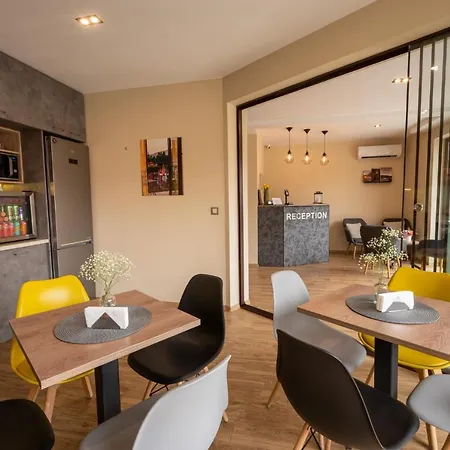 Family Konstantinovi Hotel 3*